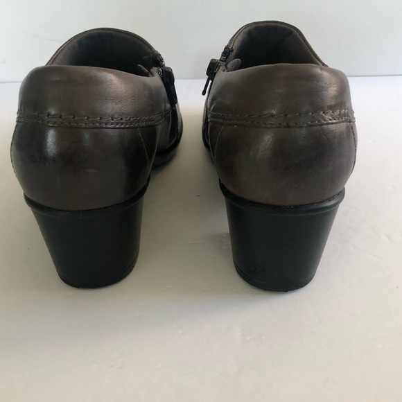 Clarks Shoes - Picture 7 of 9